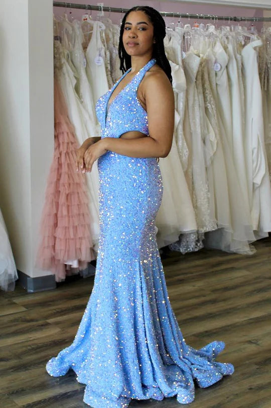Vestido de fiesta de corte trompeta con lentejuelas y escote halter y abertura en la cintura